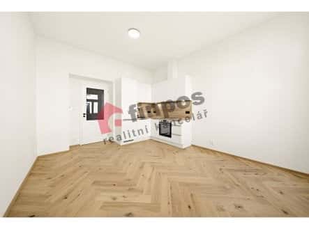 Pronájem bytu, 1+kk, 27 m², Seifertova, Praha 3 – Žižkov