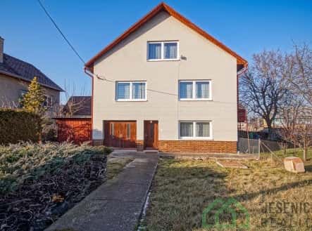 Prodej domu/vily, 269 m², Nádražní, Javorník, okres Jeseník