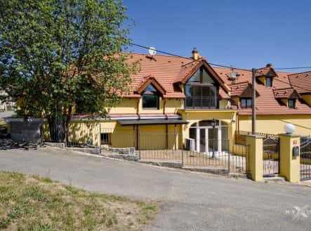 Prodej domu/vily, 375 m², Ke dvoru, Černolice, okres Praha-západ