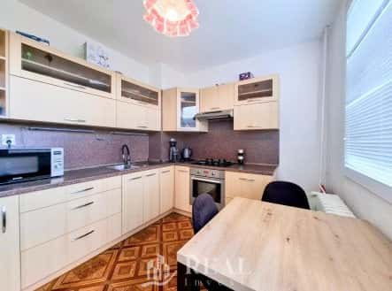 Prodej bytu, 2+1, 65 m², Holešická, Chomutov