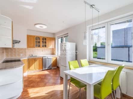 Prodej bytu, 3+1, 105 m², Debřská, Kosmonosy, okres Mladá Boleslav