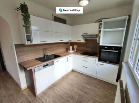 Prodej bytu, 3+1, 65 m², Na nábřeží, Lomnice nad Lužnicí, okres Jindřichův Hradec