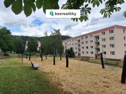 Prodej bytu, 2+1, 61 m², Hluboká, Ústí nad Labem – Ústí nad Labem-Neštěmice