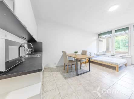 Prodej bytu, 1+kk, 38 m², Spojařů, Praha 5 – Zbraslav