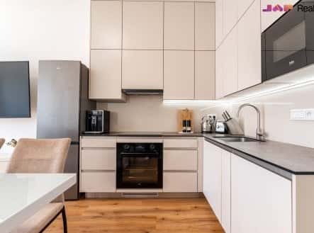 Pronájem bytu, 2+kk, 90 m², Komárovská, Brno – Brno-jih, okres Brno-město