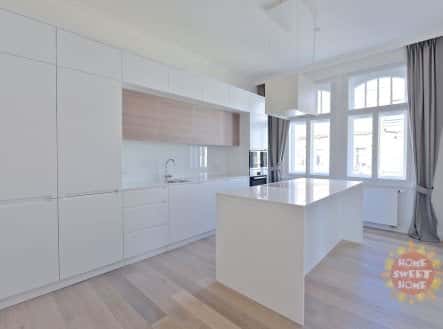 Pronájem bytu, 3+1, 137 m², náměstí Jiřího z Poděbrad, Praha 3 – Vinohrady