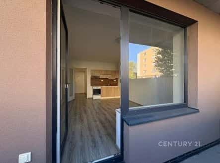 Pronájem bytu, 1+kk, 28 m², Armádní, Milovice – Mladá, okres Nymburk