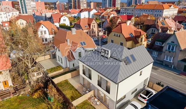 Prodej bytu 5+kk 104 m², K nemocnici, Kladno