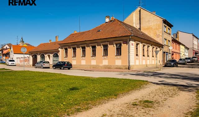 Prodej domu 237 m² s pozemkem 820 m², náměstí Míru, Lišov, okres České Budějovice