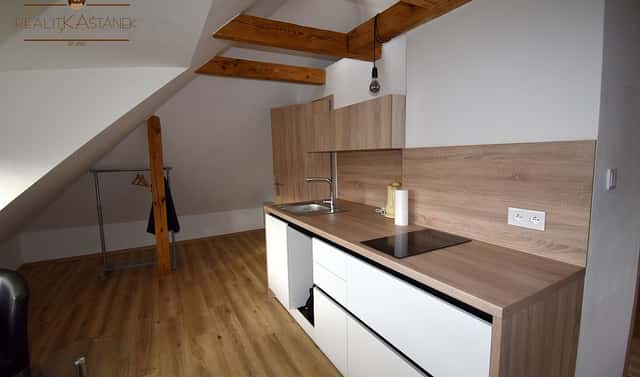Pronájem bytu atypického 34 m², Máchova, Liberec