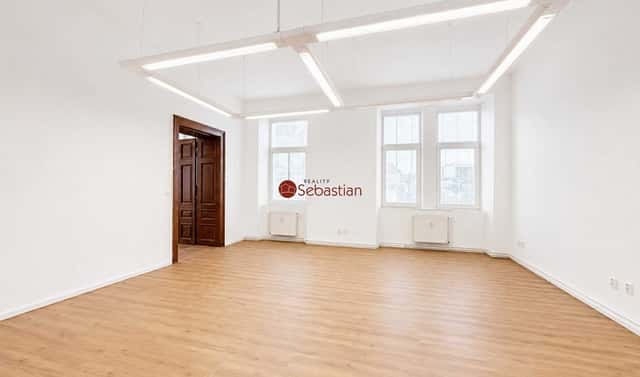 Pronájem kanceláře 182 m², třída Míru, Pardubice – Zelené Předměstí