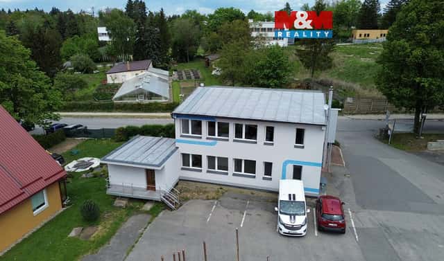 Pronájem obchodních prostor 336 m², Kosovská, Jihlava