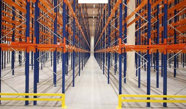 Pronájem skladovacích prostor 4 000 m², Chlumec – Český Újezd, okres Ústí nad Labem