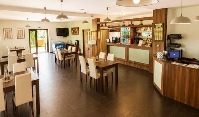 Pronájem restaurace 824 m², Bitozeves, okres Louny
