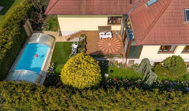 Prodej domu 286 m² s pozemkem 722 m², U Kovárny, Veleň, okres Praha-východ