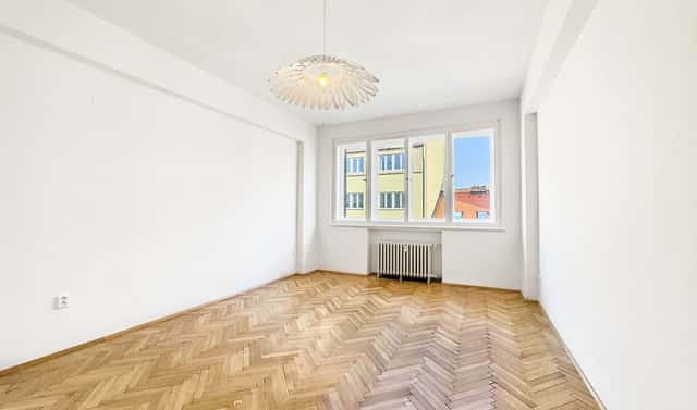 Pronájem bytu 1+kk 27 m², Na výtoni, Praha 2 – Nové Město