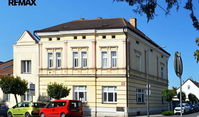 Pronájem obchodních prostor 285 m², Komenského, Nymburk