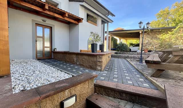 Pronájem bytu 4+kk 82 m², Český Brod – Štolmíř, okres Kolín