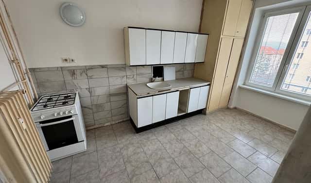 Pronájem bytu 1+1 37 m², tř. Budovatelů, Most