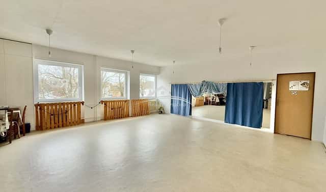 Pronájem obchodních prostor 115 m², Pražská, Pelhřimov