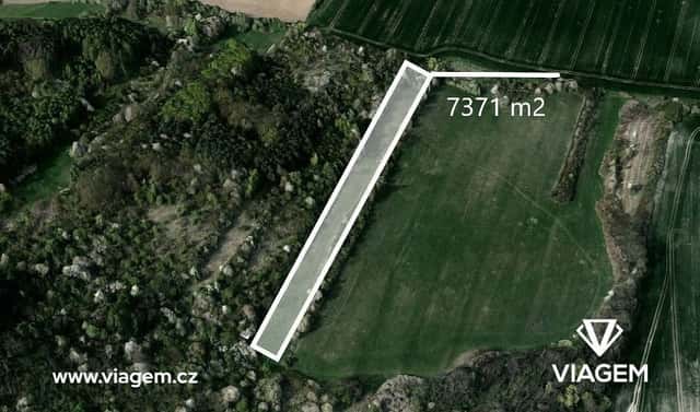 Prodej pole 3 830 m², Chotiněves, okres Litoměřice