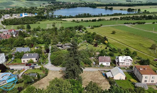 Prodej stavebního pozemku 1 306 m², Krnov, okres Bruntál