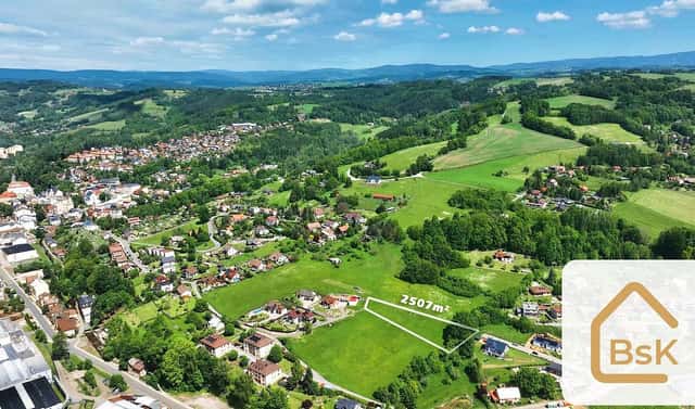 Prodej stavebního pozemku 2 507 m², Mikoláše Alše, Semily