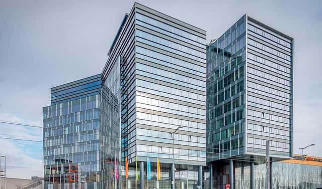 Pronájem kanceláře 739 m², Praha