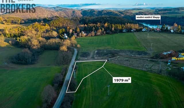Prodej stavebního pozemku 1 979 m², Županovice, okres Příbram