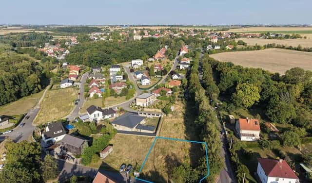 Prodej stavebního pozemku 986 m², Běloky, okres Kladno