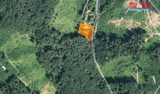 Prodej pozemku 4 431 m², Ždánice, okres Hodonín