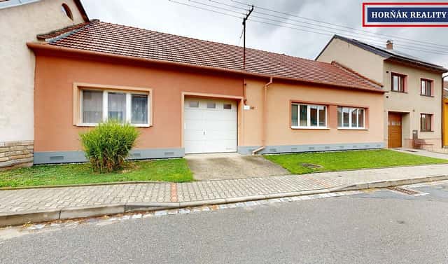 Prodej domu 195 m² s pozemkem 1 242 m², Osvobození, Letonice, okres Vyškov