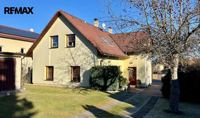 Prodej domu 220 m² s pozemkem 1 093 m², Cholossiova, Pelhřimov