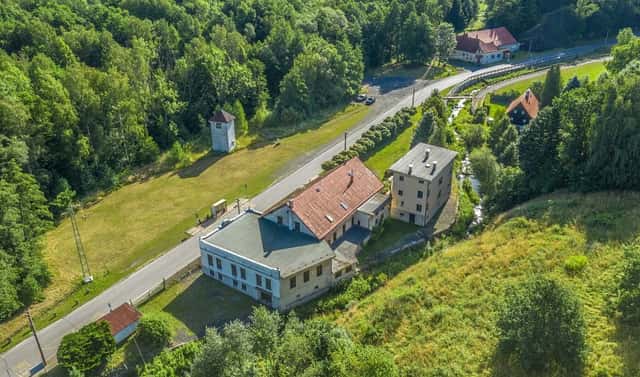 Prodej výrobních prostor 900 m², Heřmanice, okres Liberec