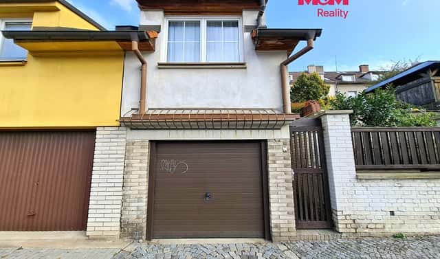Pronájem garáže 13 m2, ul. Dubečská, Praha 10 - Strašnice, Dubečská, Praha 10 – Strašnice