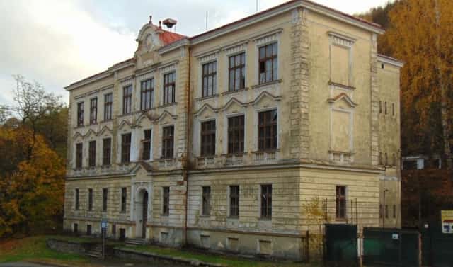 Prodej komerčního objektu (jiného typu) 3 097 m², třída Dukelských hrdinů, Jáchymov, okres Karlovy Vary