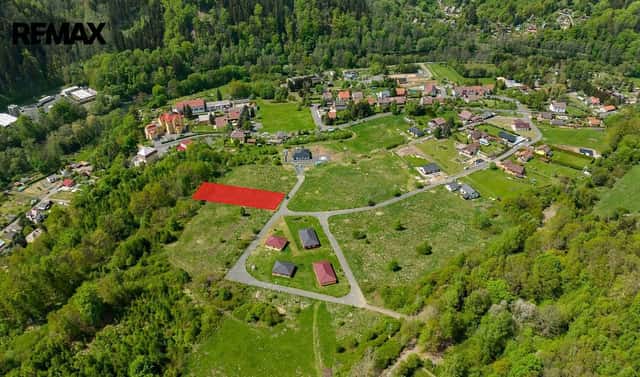 Prodej stavebního pozemku 2 095 m², Kyselka, okres Karlovy Vary