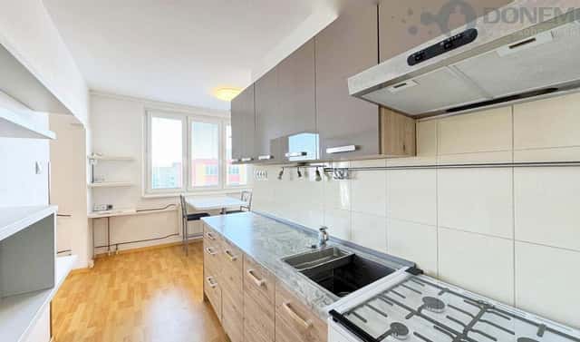 Pronájem bytu 3+1 65 m², Řezáčova, Olomouc – Lazce
