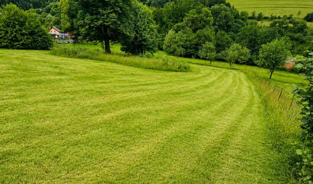 Prodej stavebního pozemku 1 623 m², Mikulůvka, okres Vsetín