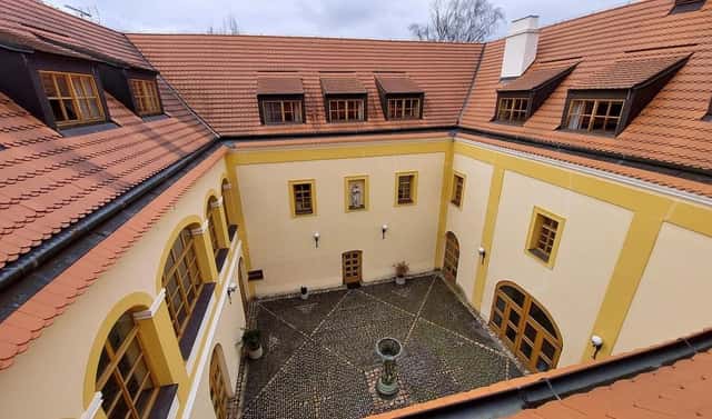 Ojedinělá nabídka tvrze v Třebotově po kompletní rekonstrukci, U Tvrze, Třebotov, okres Praha-západ