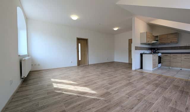 Pronájem bytu 4+kk 116 m², U Koupaliště, Peruc, okres Louny