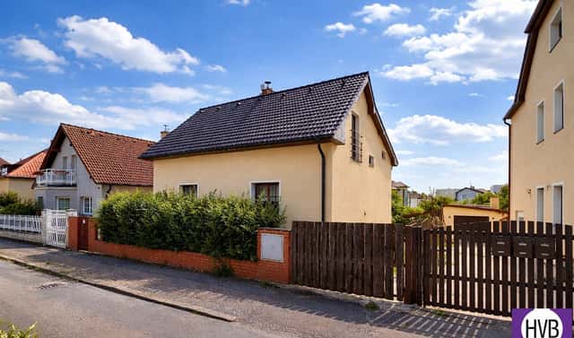 Pronájem domu 174 m² s pozemkem 404 m², Boženy Němcové, Úvaly, okres Praha-východ