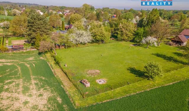 Prodej stavebního pozemku 1 300 m², Lešetínská, Karviná