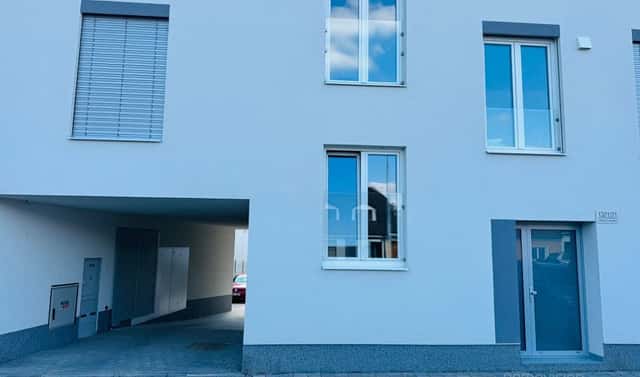Venkovní, parkovací stání na prodej, 13 m2, ul. Faměrovo náměstí, Brno - Černovice, Faměrovo náměstí, Brno – Černovice, okres Brno-město