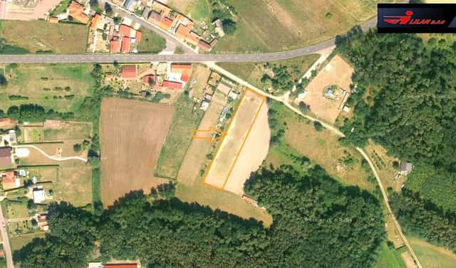 Prodej stavebního pozemku 2 600 m², Bechlín – Předonín, okres Litoměřice