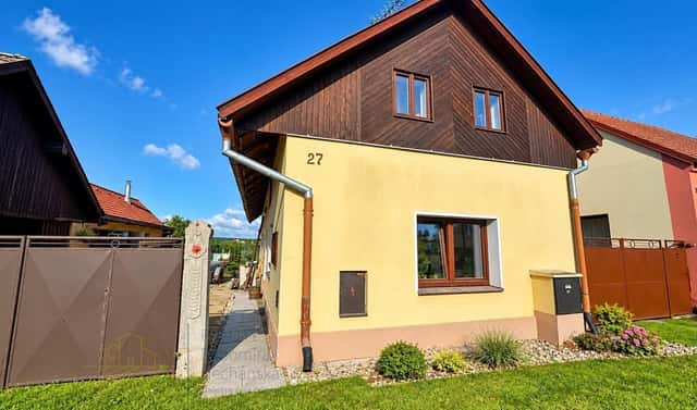 Prodej domu 130 m² s pozemkem 490 m², Rožďalovice – Zámostí, okres Nymburk