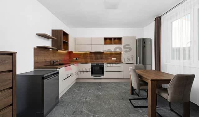 Prodej domu 79 m² s pozemkem 835 m², Revoluční, Rohatec, okres Hodonín