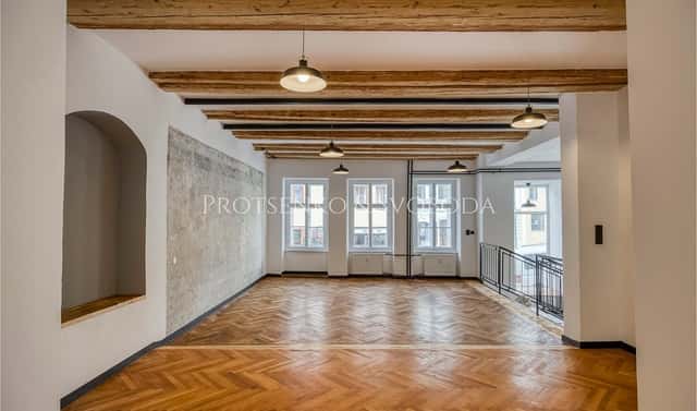 Pronájem obchodních prostor 127 m², Hasskova, Třebíč – Vnitřní Město