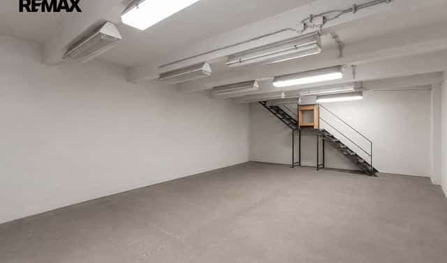 Pronájem skladovacích prostor 140 m², Starostrašnická, Praha 10 – Strašnice