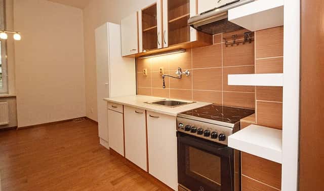 Pronájem bytu 1+1 44 m², Husova, Plzeň – Jižní Předměstí, okres Plzeň-město